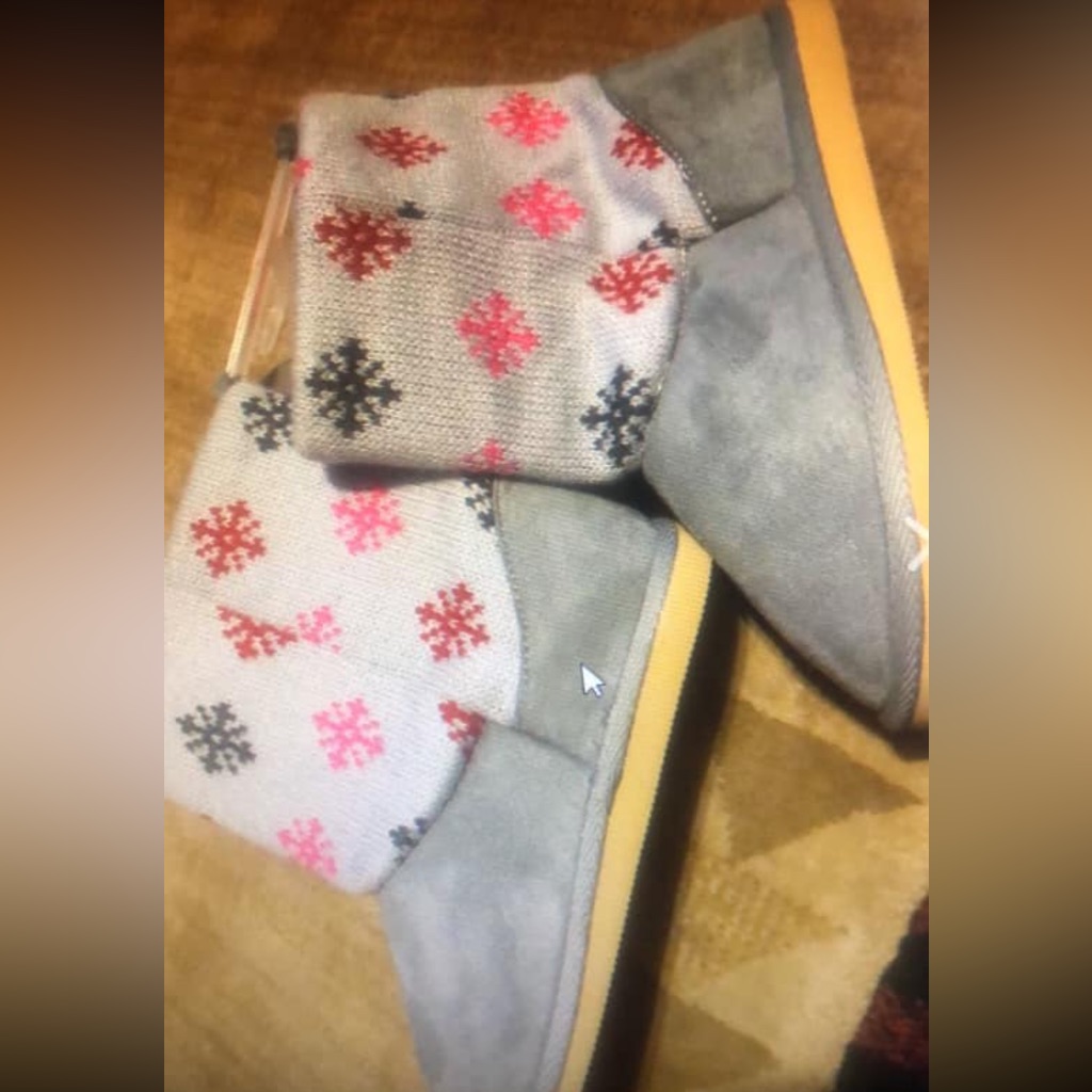 Gymboree Ugg Style Gray And Pink Casual Boots With Snowflake Sweater Pattern